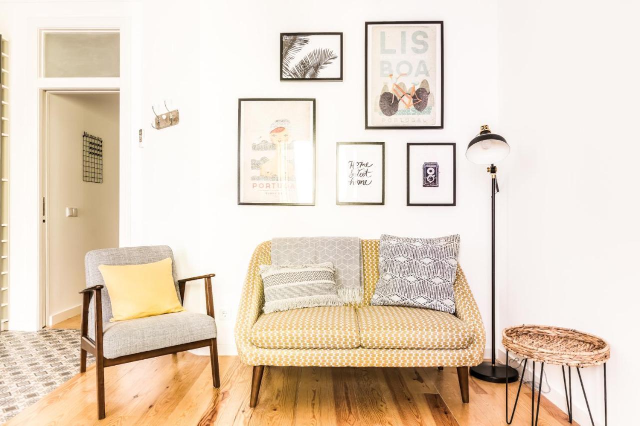 Feel Home In This Stunning Renovated Nest In Graca リスボン エクステリア 写真
